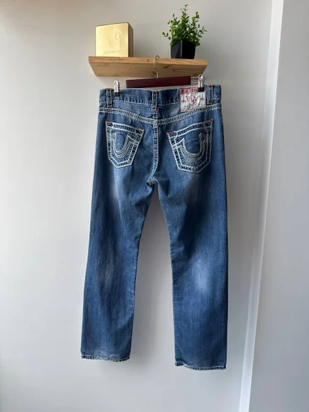 Джинсы True Religion — jean