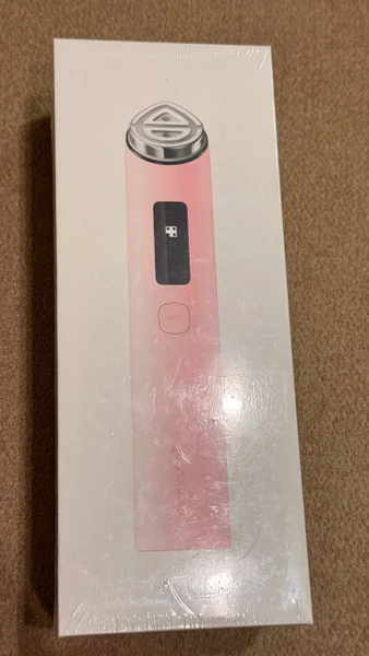 Medicube Pro X2 — switch, remote control, loudspeaker