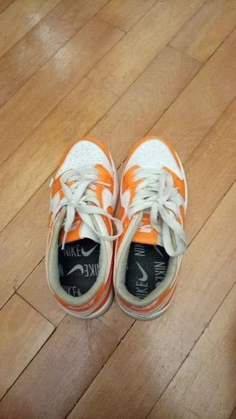 Кроссовки Nike — running shoe, sandal