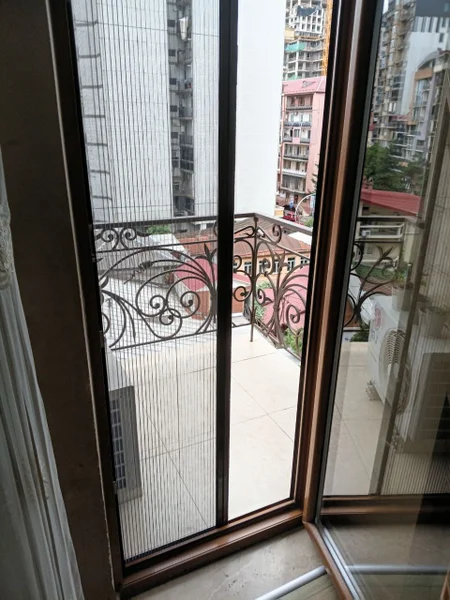 Ремонт и изготовление мебели, установка москитных сеток — sliding door
