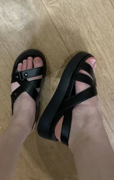 Кроссовки Armani Exchange 42 размер — sandal