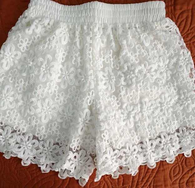 Шорты белые с подкладкой сеткой XS — hoopskirt, overskirt