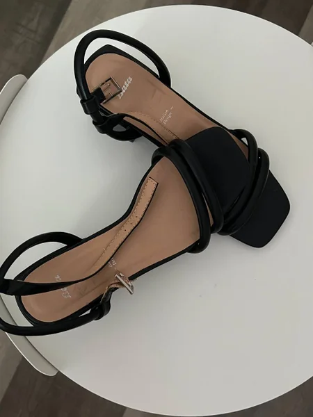Новые босоножки 36 размера — sandal, buckle