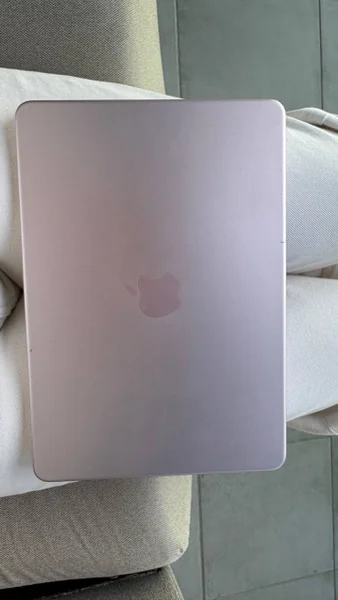 Ноутбук MacBook Neo — refrigerator, modem, dishwasher