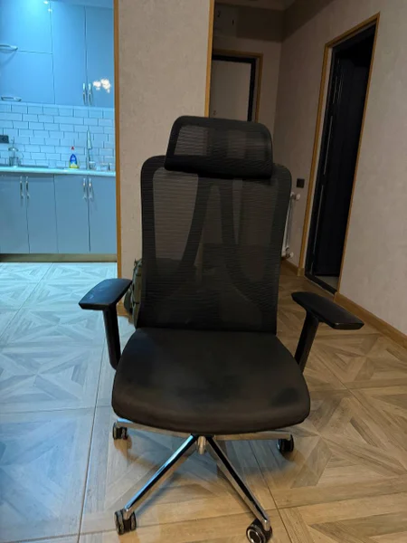 Игровое компьютерное кресло — barber chair, rocking chair