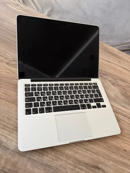 MacBook Pro Retina 13″ Early 2015 — notebook, computer keyboard