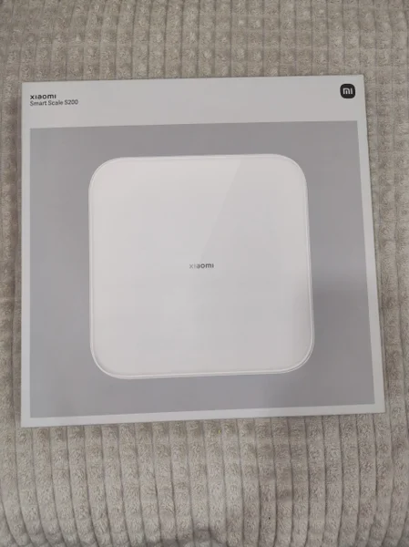 Весы напольные Xiaomi Scale S200 — modem, laptop