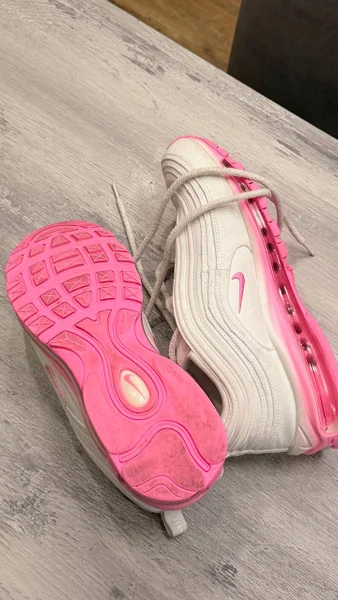 Кроссовки беговые — running shoe