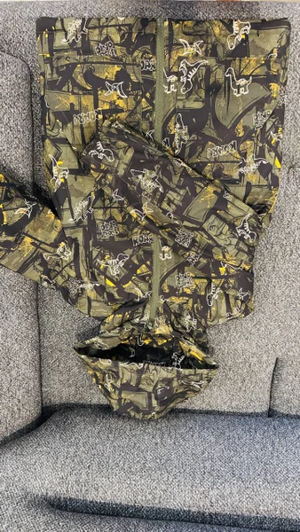 Обувь и вещи на мальчика 7-8 лет, размер 128-134, лотом — military uniform