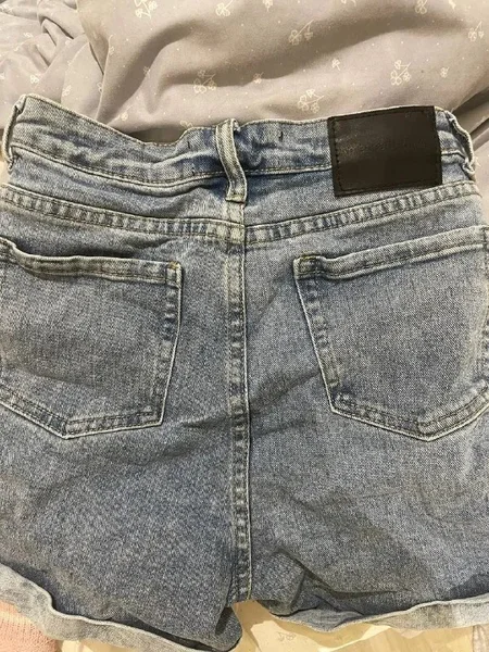 Джинсы — jean