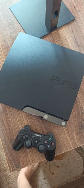 Sony PlayStation 3 с прошивкой HEN и джойстиком