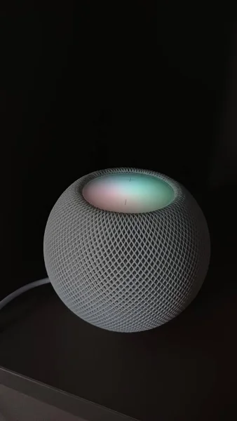 Умная колонка Apple HomePod mini белый — table lamp