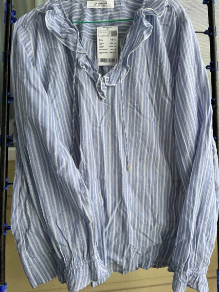 Блузка свободного покроя — bolo tie