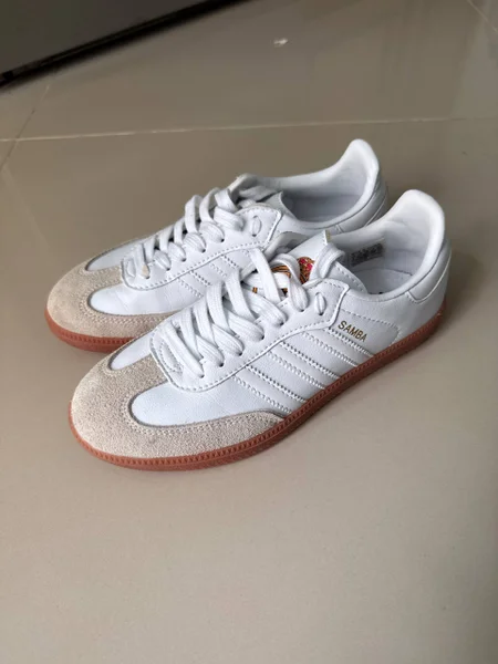 Кроссовки не оригинал Samba 37 размера, 2 пары — running shoe