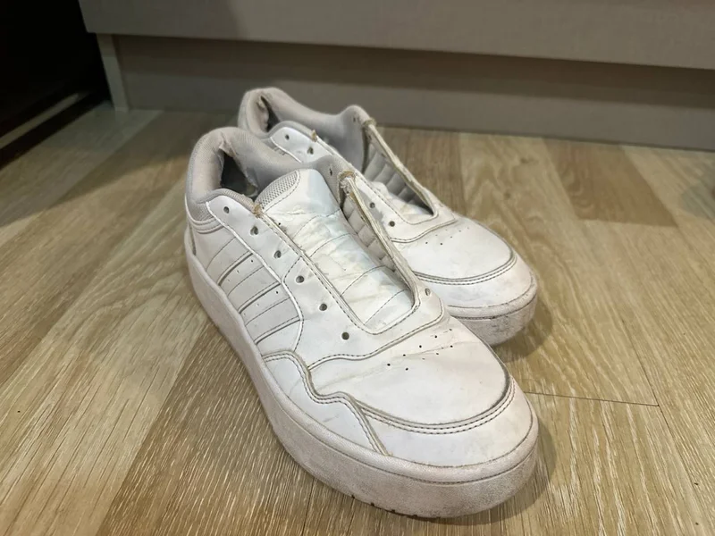 Женские кроссовки Adidas размер 39 — running shoe