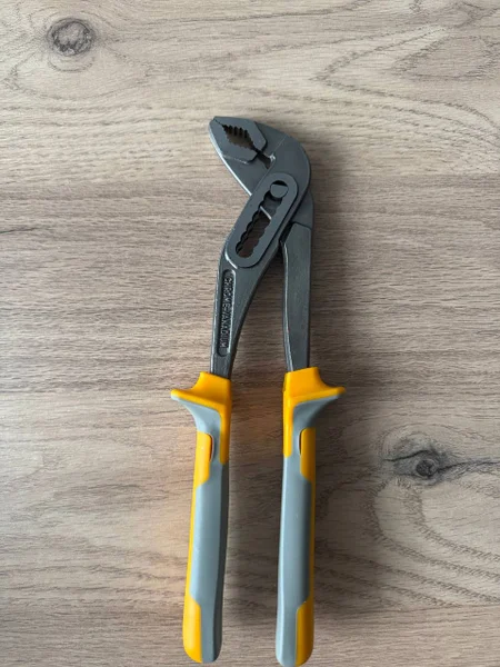 Клещи — can opener, ballpoint, letter opener
