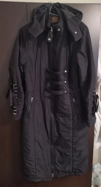 Пальто серое — trench coat