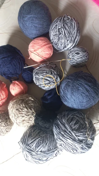 Шерсть, капуста и шапочка для душа — wool, head cabbage, shower cap