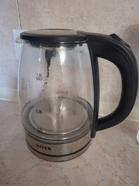 Чайник — water jug, coffeepot