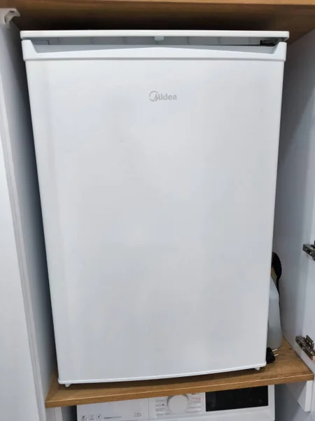 Холодильник Midea 93л — refrigerator, washer, dishwasher