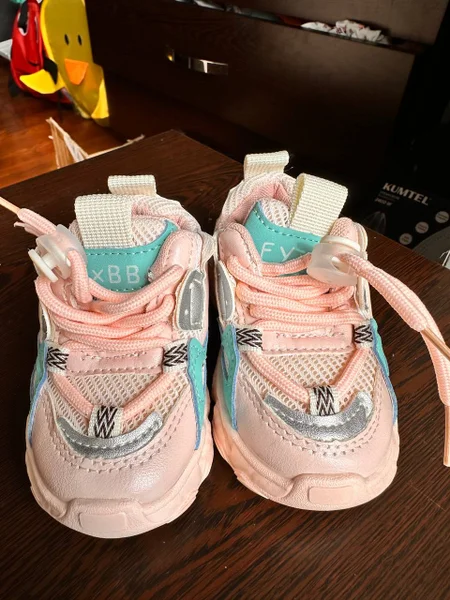 Кроссовки новые размер 20-21 — running shoe, diaper