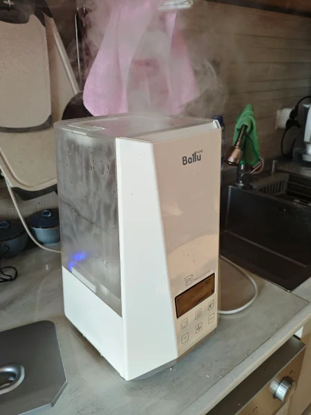 Увлажнитель воздуха большой с термометром и гигрометром Ballu — photocopier, carton