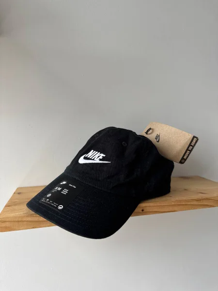 Кепка Nike — knee pad