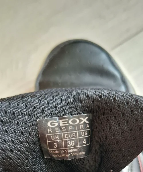 Кроссовки Geox, стелька 23 см