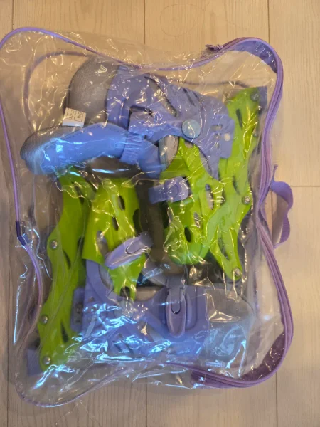 Роликовые коньки — plastic bag, vase, oxygen mask