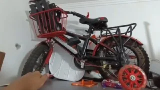 Детский велосипед с дополнительными колёсами — thresher, moped