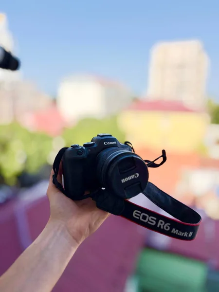 Фотоаппарат Canon R6 Mark II + объектив Canon RF 45mm f/1.2 — reflex camera, binoculars