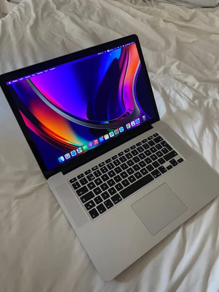 MacBook Pro 15 2015 — notebook, laptop