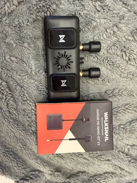 Walksnail Avatar VRX + Nano Kit V3 — remote control, lighter