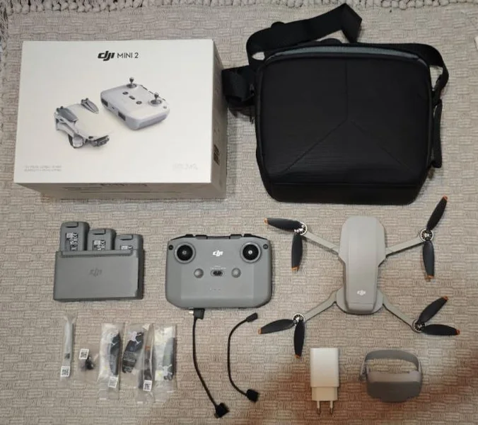 Квадрокоптер DJI Mini 2 Fly More Combo — switch