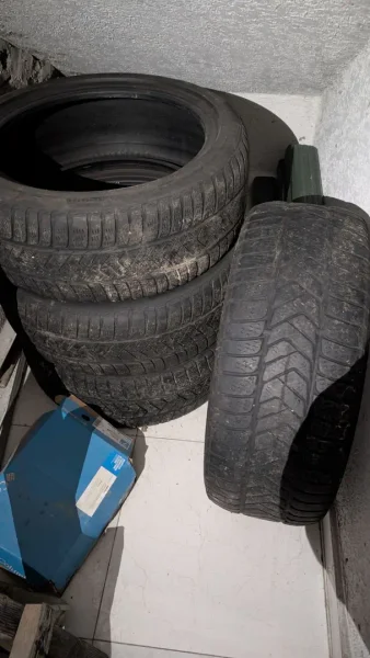 Шины PIRELLI 245/45 R19 (4 шт) — car wheel, bassinet