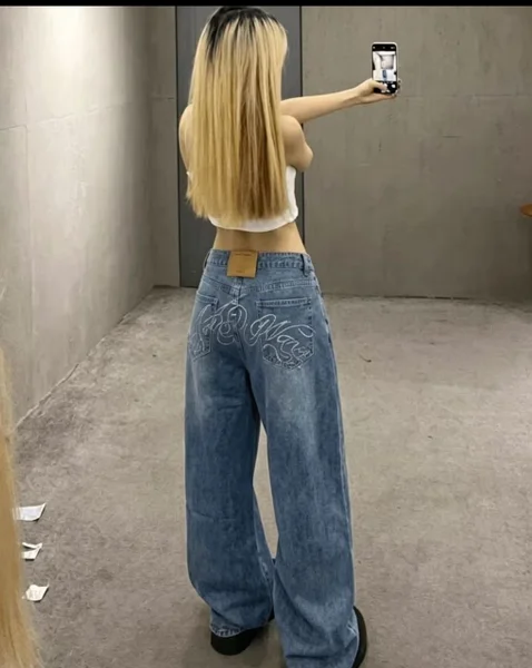 Джинсы — jean