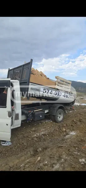 Вывоз строительного мусора и перевозка грузов — trailer truck, moving van, recreational vehicle