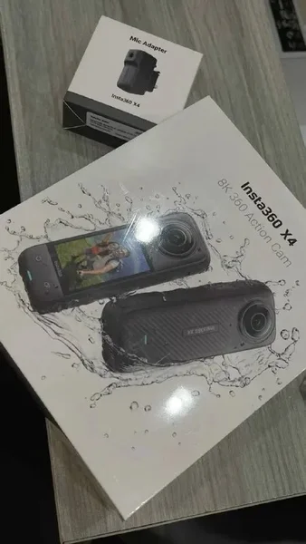 Экшн-камера Insta360 X4 (8K) с аксессуарами