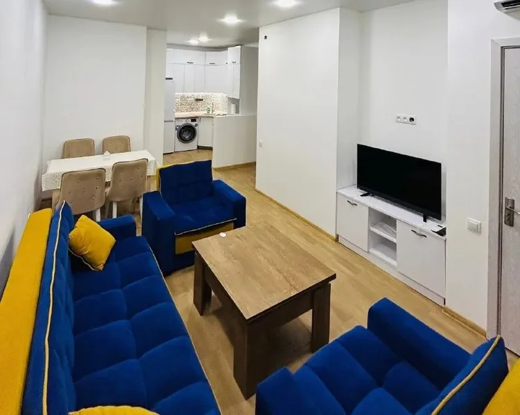 Квартира 2+1, 57 кв.м — studio couch, home theater
