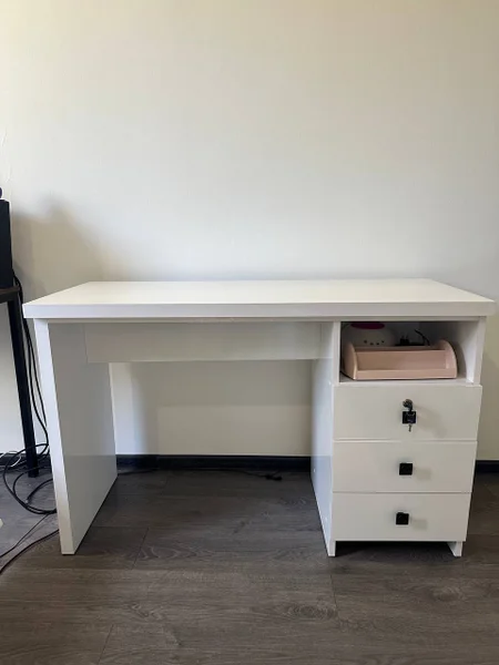 Маникюрный столик (также подходит как письменный или компьютерный) — photocopier, desk, printer
