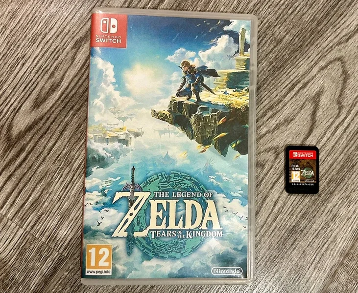 Игра The Legend of Zelda: Tears of the Kingdom для Nintendo Switch — book jacket, comic book