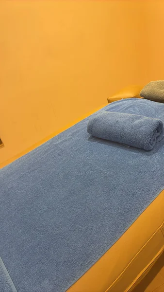 Массаж — bath towel