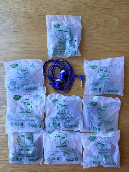 Наушники проводные, 9 штук — diaper, handkerchief