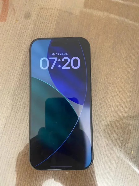 iPhone 16 pro 256gb — Band Aid, lighter