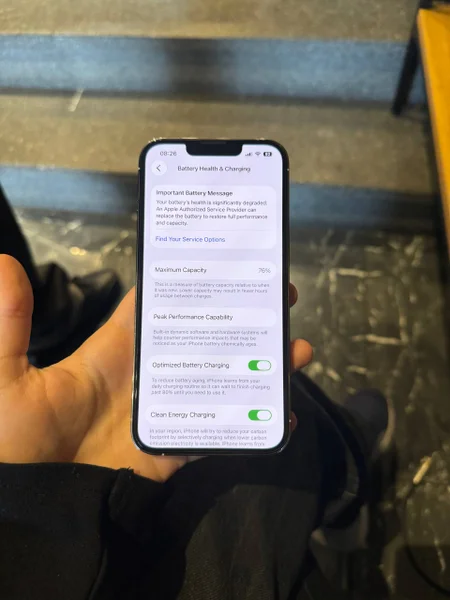 iPhone 13 — remote control, iPod, modem