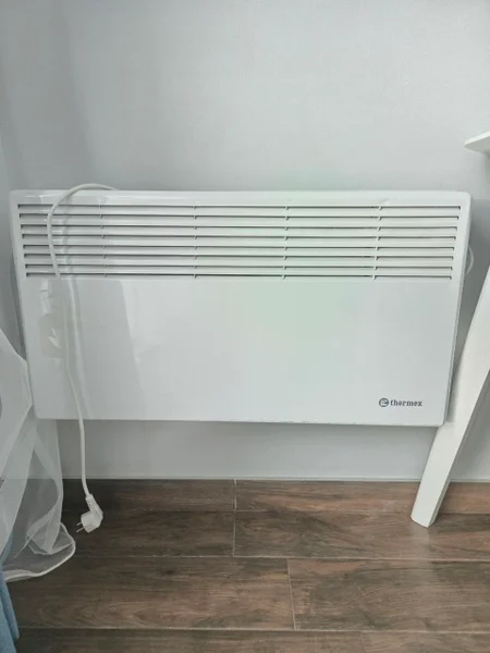 Настенный обогреватель Thermex — space heater