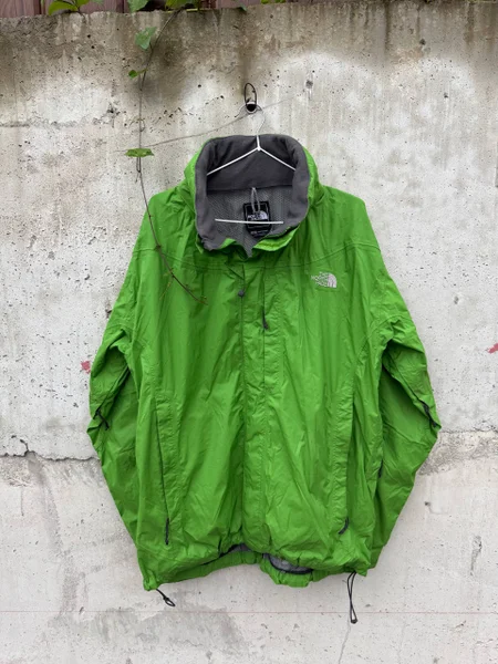 Ветровка с мембраной The North Face — poncho, cloak, vestment