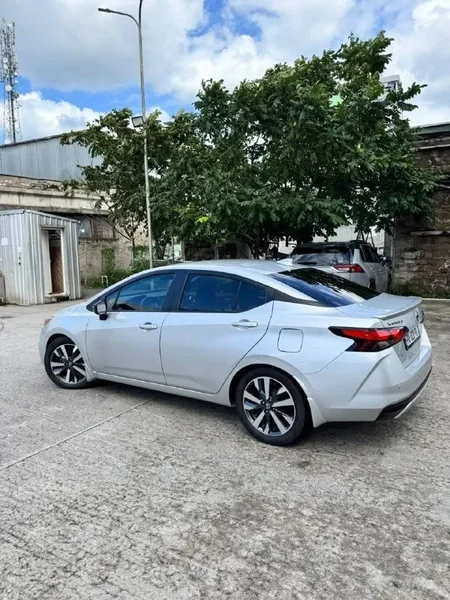 Nissan Versa 2020 — sports car, car wheel