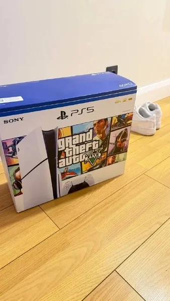 Игровая приставка PS5 Slim с полным набором и играми