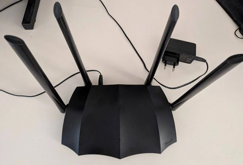 Роутер Tenda AC1200